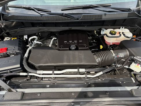 Used 2023 Chevrolet Silverado 1500 Custom w/ LPO, Dark Essentials Package AWD/4WD image 31