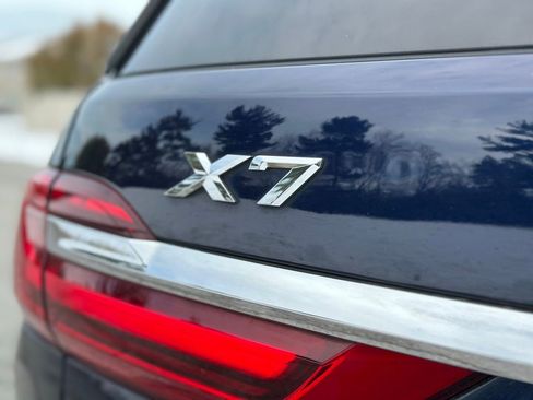 Used 2021 BMW X7 xDrive40i w/ Executive Package image 16