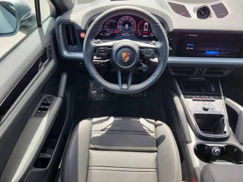 New 2026 Porsche Cayenne Coupe AWD/4WD image 21