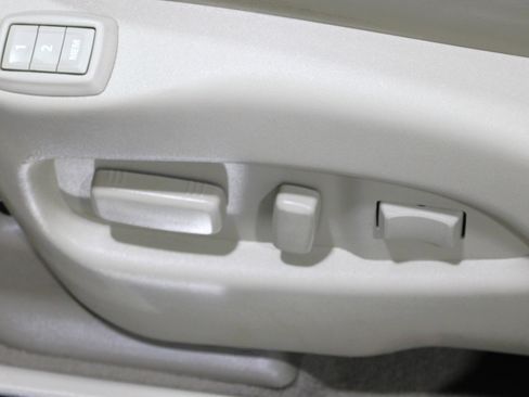Used 2014 Cadillac SRX Luxury FWD image 4