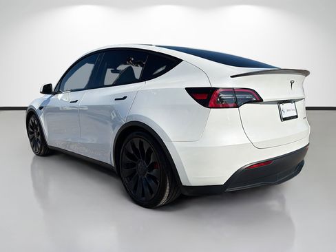 Used 2023 Tesla Model Y Performance AWD/4WD image 5