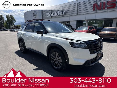 Certified 2024 Nissan Pathfinder SL w/ SL Premium Package AWD/4WD image 1