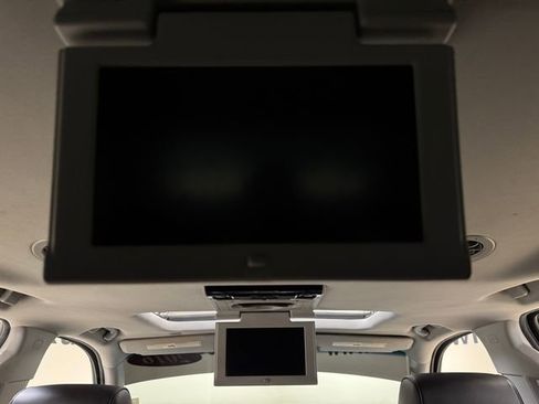 Used 2016 GMC Yukon XL Denali w/ Open Road Package image 23