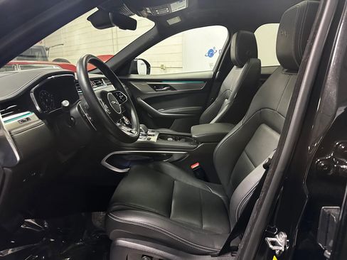Used 2025 Jaguar F-PACE R-Dynamic S image 10