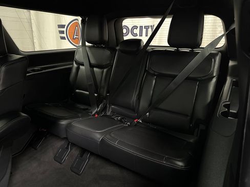 Used 2025 Ford Expedition Max Platinum w/ Stealth Performance Package AWD/4WD image 23