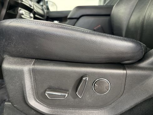 Used 2019 Ford Expedition Max Limited image 21