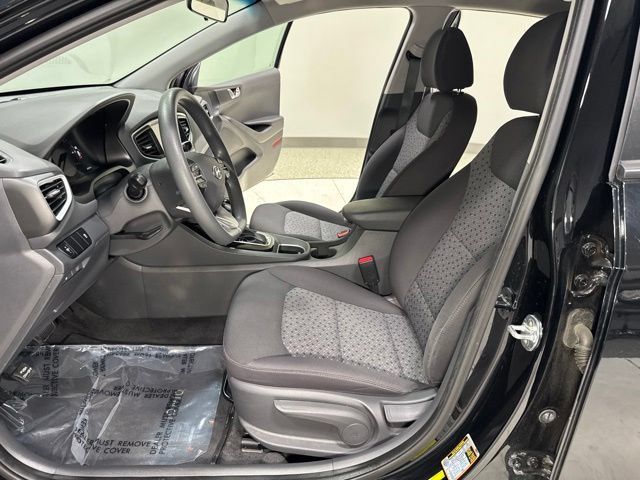 Used 2018 Hyundai Ioniq Blue FWD image 12