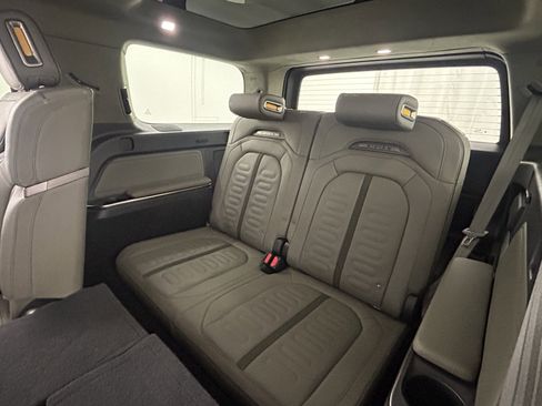 Used 2023 Rivian R1S Adventure image 36