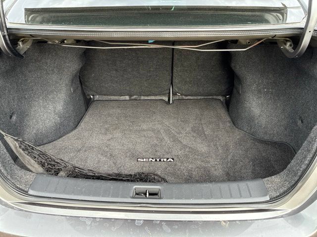 Used 2015 Nissan Sentra SR FWD image 11