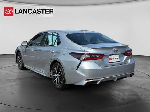 Used 2023 Toyota Camry SE FWD image 5