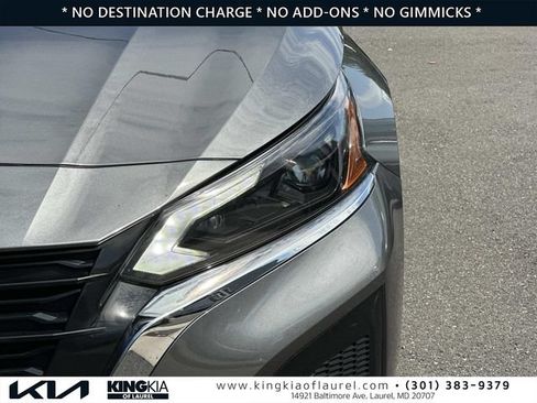 Used 2025 Nissan Altima 2.5 SV FWD image 28