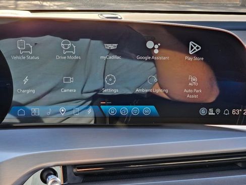 New 2026 Cadillac Vistiq Sport image 22