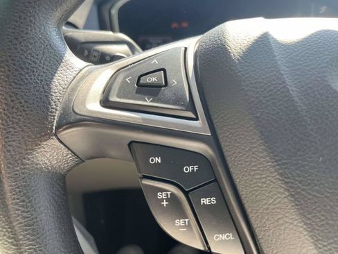 Used 2019 Ford Fusion SE FWD image 24