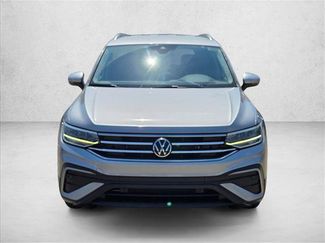 Used 2023 Volkswagen Tiguan SE FWD video 2