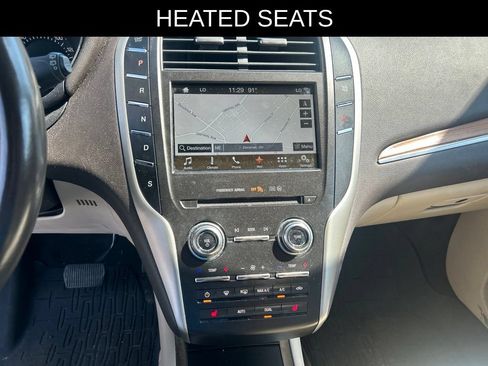 Used 2018 Lincoln MKC Select w/ Select Plus Package AWD/4WD image 12