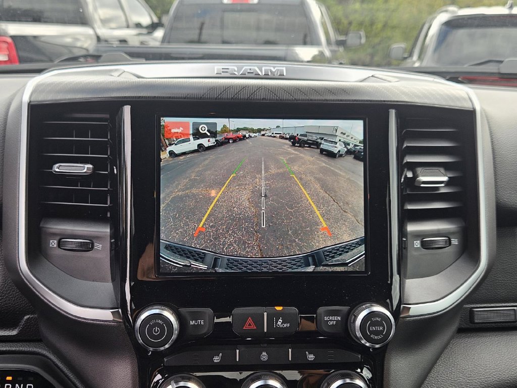 Used 2026 RAM 1500 4x4 Crew Cab image 25