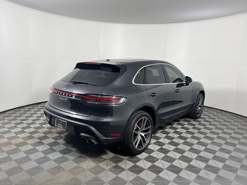 Certified 2024 Porsche Macan S AWD/4WD image 7