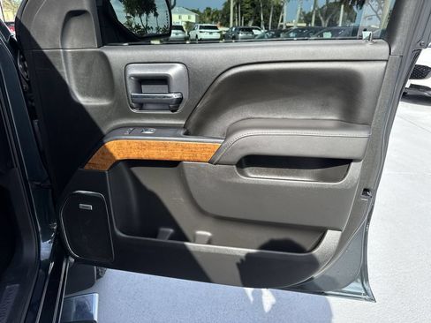 Used 2017 Chevrolet Silverado 1500 High Country AWD/4WD image 43