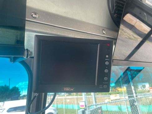 Used 2016 Ford E-350 and Econoline 350 Super Duty w/ A/C Prep Package RWD image 18