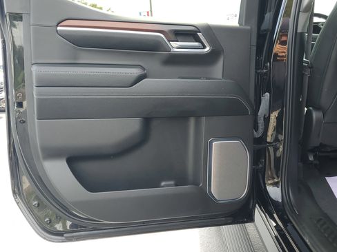 Used 2024 GMC Sierra 1500 Denali w/ Technology Package image 12