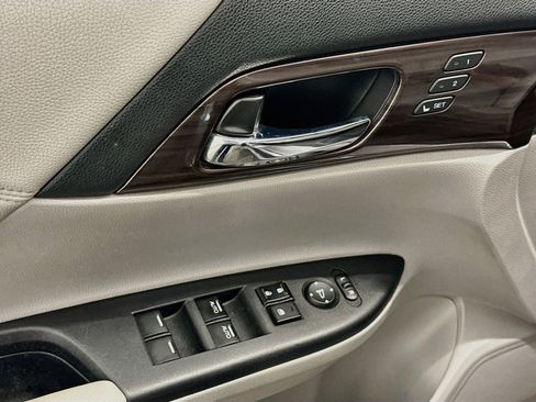Used 2017 Honda Accord EX-L image 15