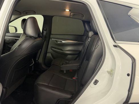 Used 2023 INFINITI QX50 Pure image 23