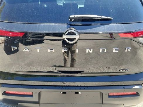 New 2026 Nissan Pathfinder SV AWD/4WD image 9
