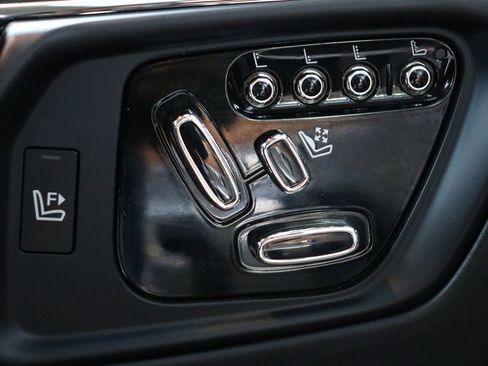 Used 2014 Jaguar XJ L Portfolio image 53