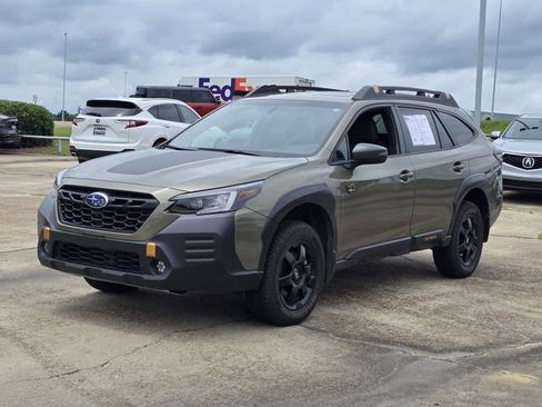Used 2022 Subaru Outback Wilderness AWD/4WD image 3