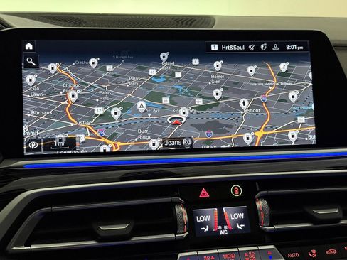 Used 2022 BMW X7 M50i w/ Cold Weather Package AWD/4WD image 35