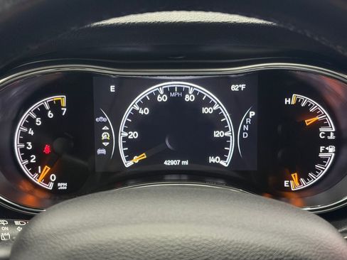 Used 2020 Jeep Grand Cherokee Limited AWD/4WD image 21