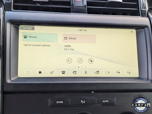 Used 2020 Land Rover Discovery SE image 15