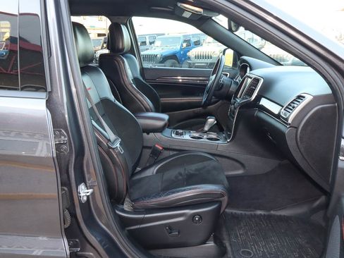 Used 2017 Jeep Grand Cherokee Trailhawk image 27