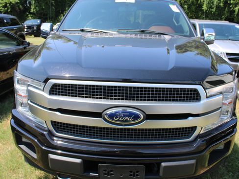 Used 2019 Ford F150 Platinum w/ Technology Package AWD/4WD image 2