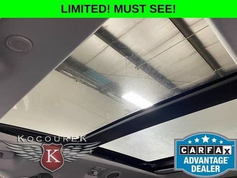 Used 2022 Ford Explorer Limited w/ Class IV Trailer Tow Package AWD/4WD image 19