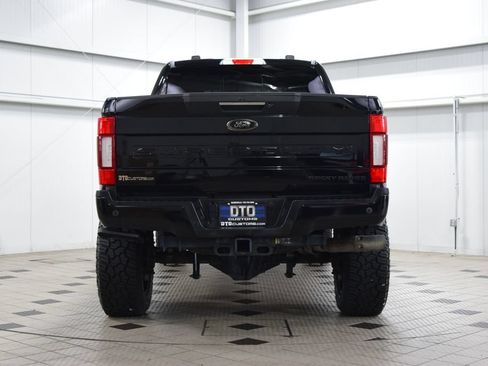 Used 2022 Ford F250 Lariat w/ Black Appearance Package AWD/4WD image 7