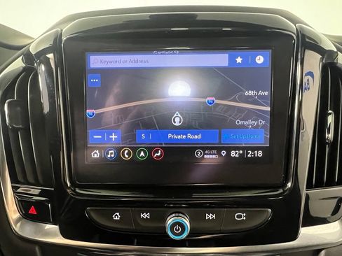 Certified 2023 Chevrolet Traverse LT w/ LT Premium Package AWD/4WD image 29