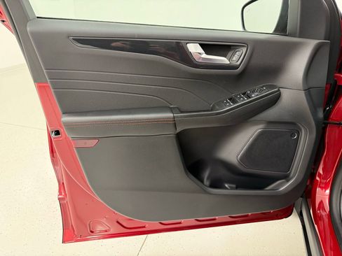 New 2026 Ford Escape ST-Line w/ Tech Pack #1 image 10