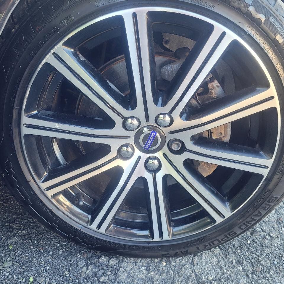 Used 2018 Volvo S60 T5 Inscription AWD/4WD image 40