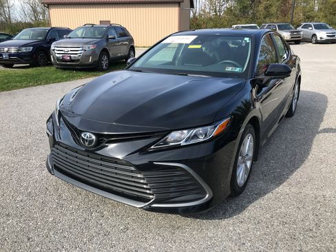 Certified 2024 Toyota Camry LE image 4