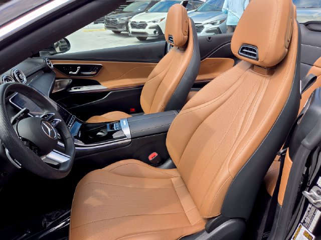 Used 2024 Mercedes-Benz CLE 300 4MATIC Cabriolet image 21