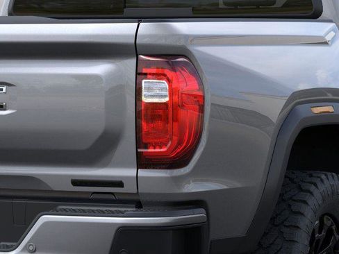 New 2026 GMC Canyon Elevation w/ Convenience Package image 11