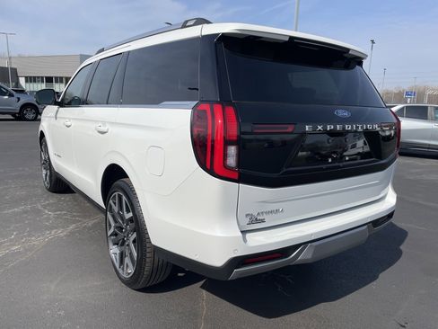 Used 2025 Ford Expedition Platinum w/ Platinum Ultimate Package image 3