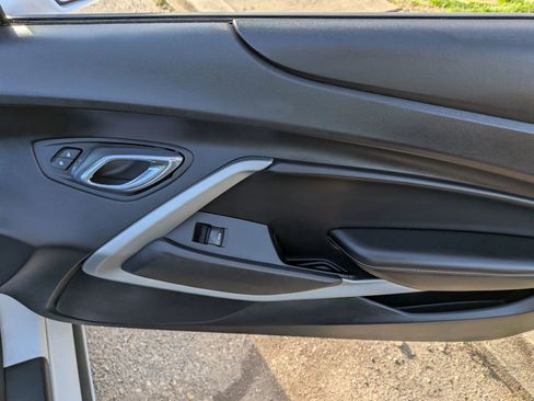 Used 2017 Chevrolet Camaro LT image 18