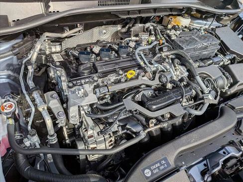 Used 2025 Toyota Corolla Cross XLE w/ Convenience Package image 22