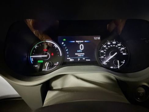 Used 2026 Toyota Sienna XLE FWD image 17