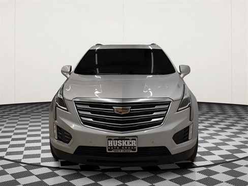 Used 2018 Cadillac XT5 Premium Luxury image 3
