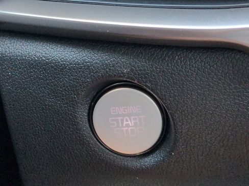 Used 2025 Kia Sorento LX FWD image 25