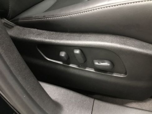 Used 2024 Cadillac XT4 Luxury image 24