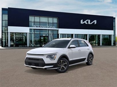 New 2025 Kia Niro EX